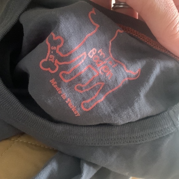 Mini‎ Boden Star tshirt - Picture 2 of 3